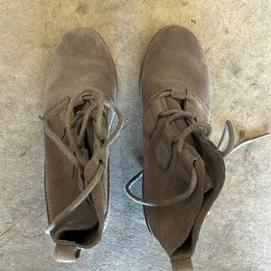 Sorel Evie lace up wedge boots